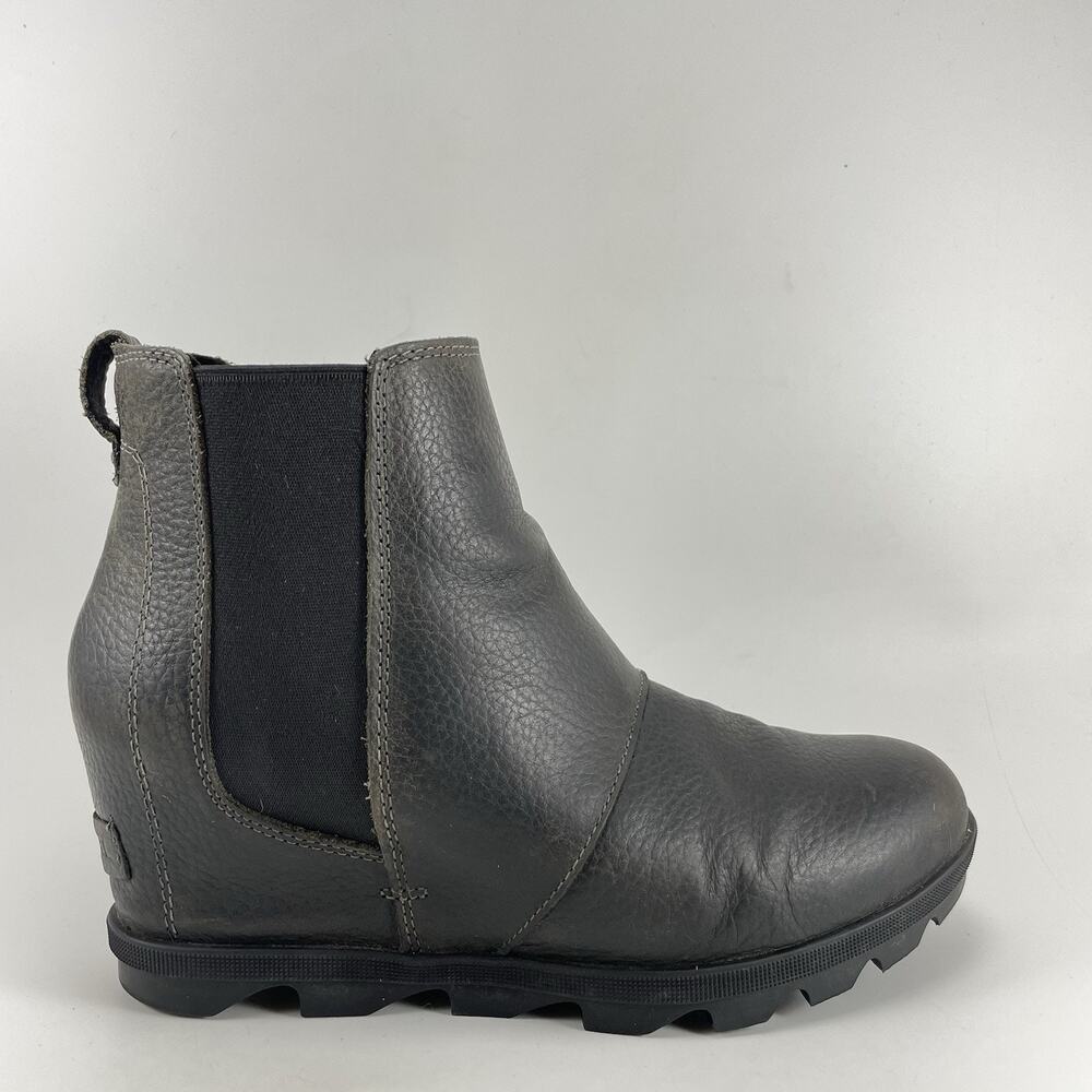 Sorel Joan of Arctic Wedge Chelsea Boots Womens Size 10.5 Black Leather Slip On